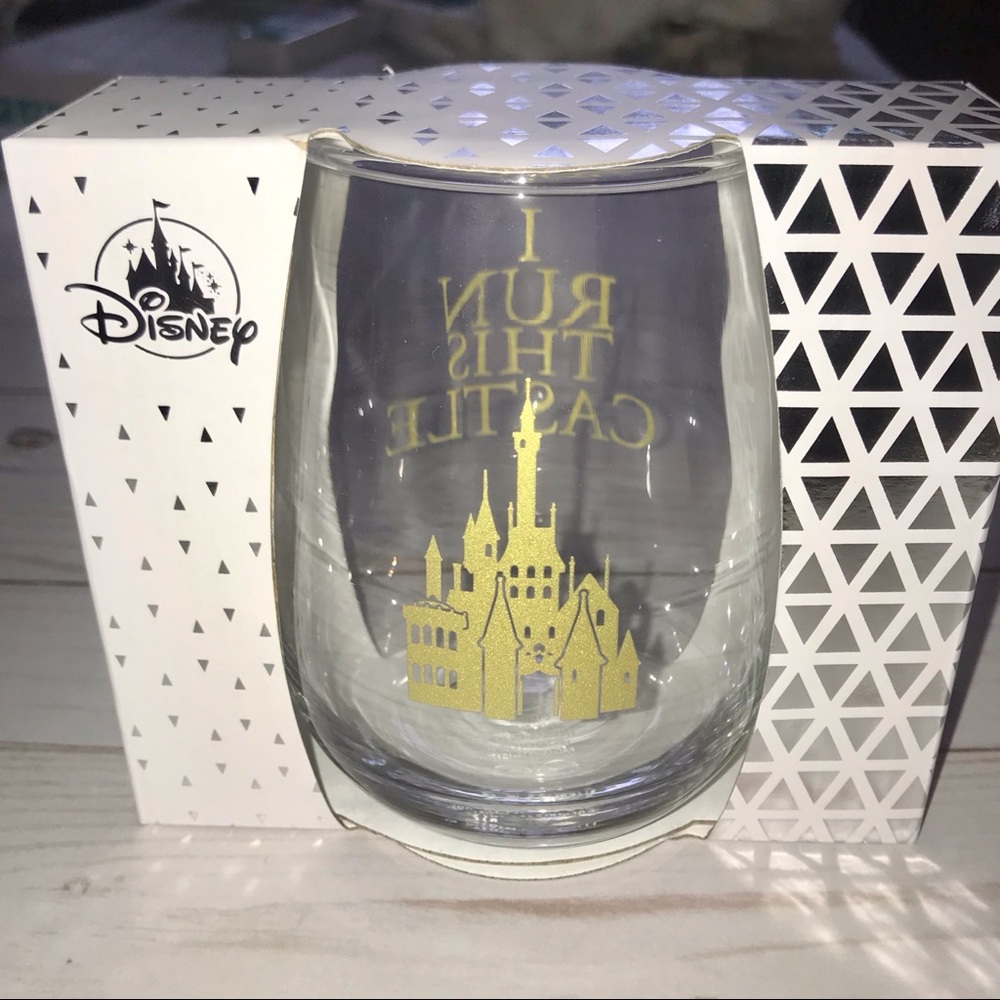 Disney mom stemless glass